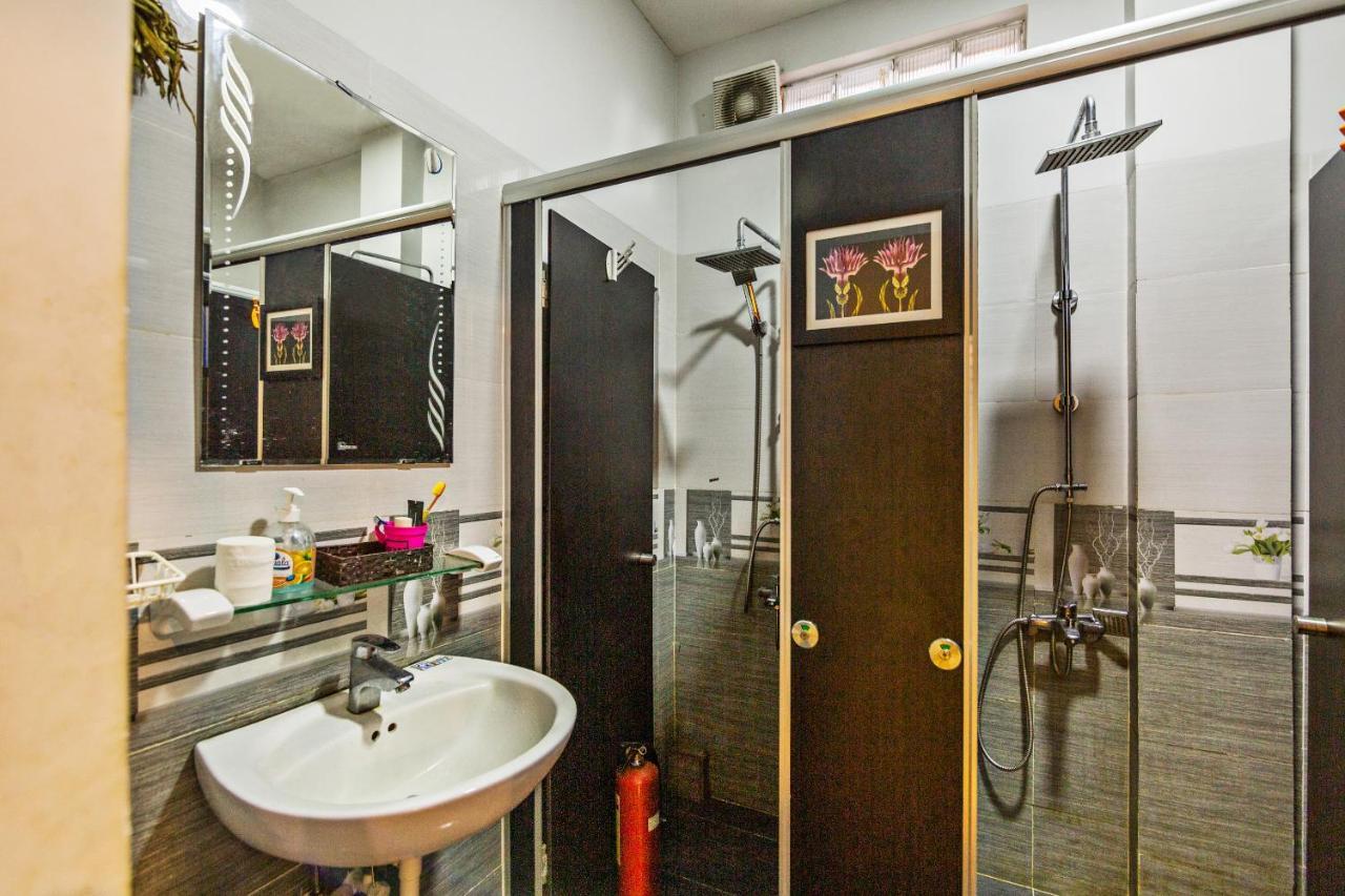 Spot On 711 Otium Hostel Da Nang Exterior foto